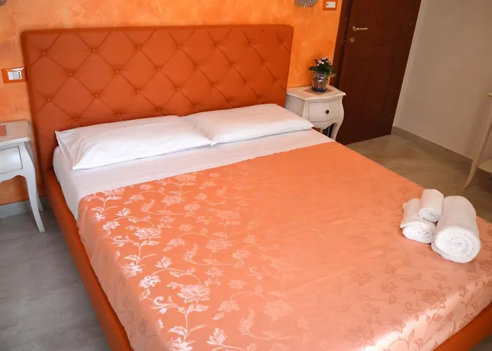 לינה וארוחת בוקר Tally *